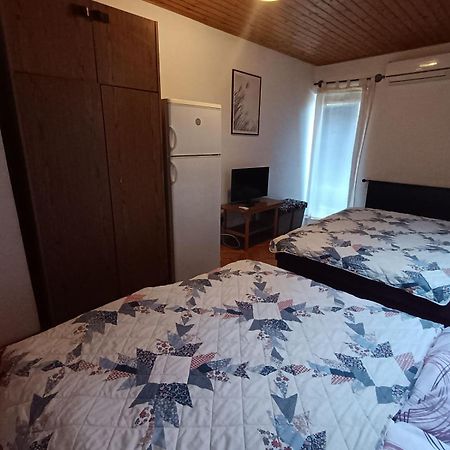 Szuzanna Fenyves Panzio Bed & Breakfast Сиофок Екстериор снимка